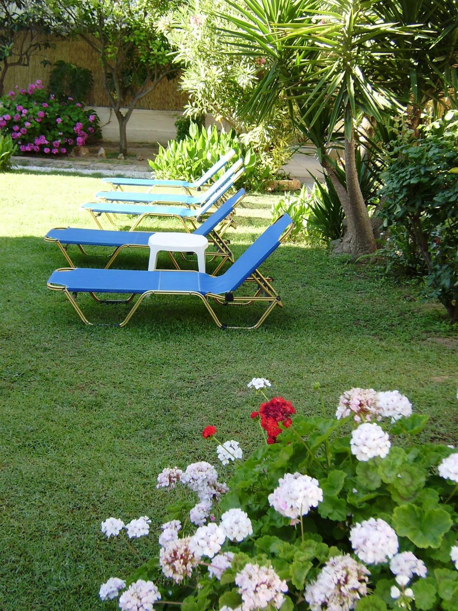 Aparthotel Nicolas & 3*