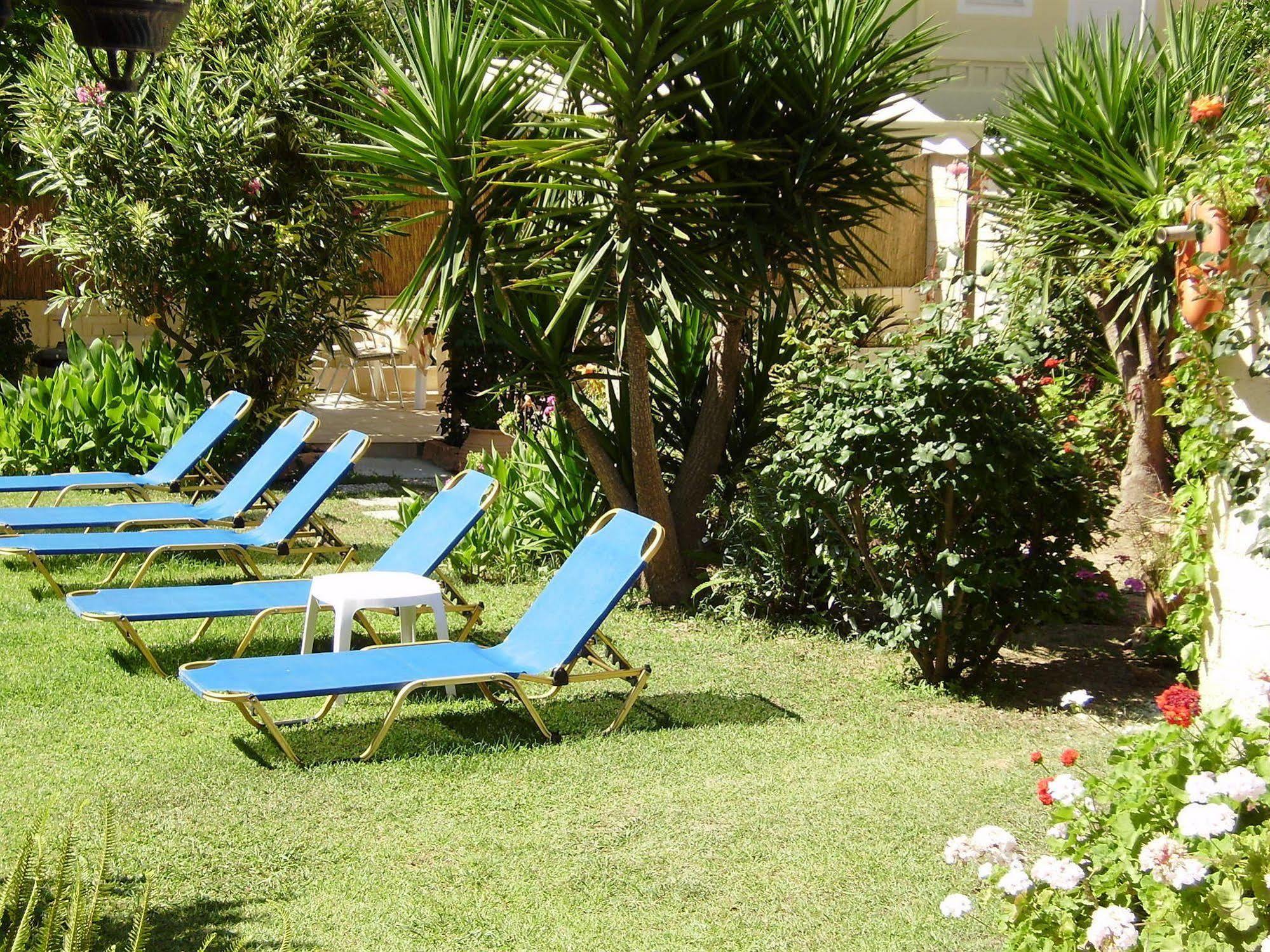 Aparthotel Nicolas & 3*