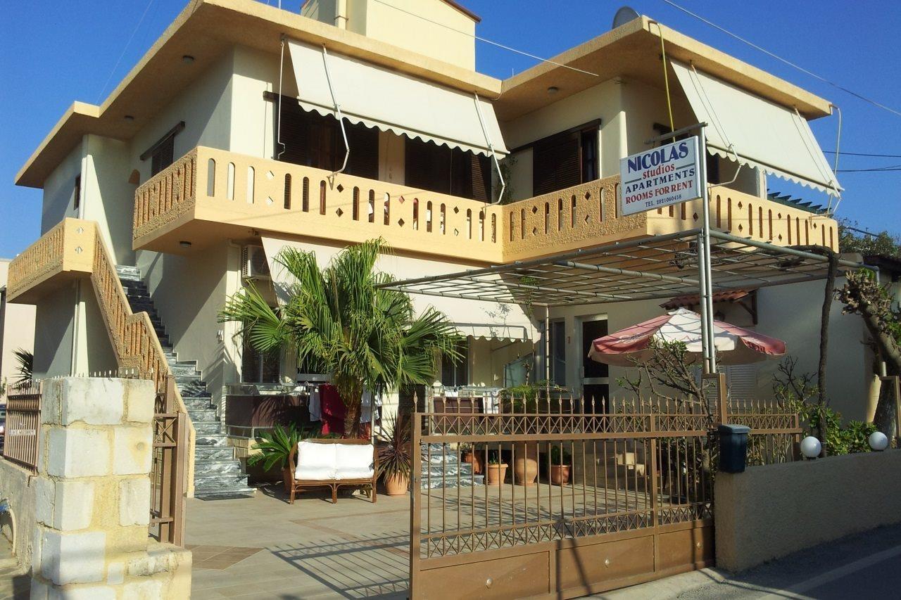 Nicolas Studios&apartments 3*