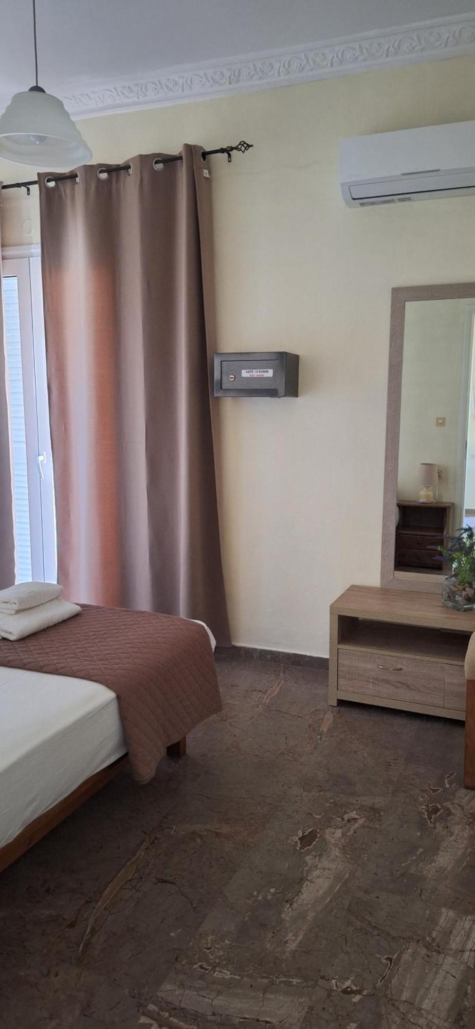 Aparthotel Nicolas & Agia Marina (Crete)