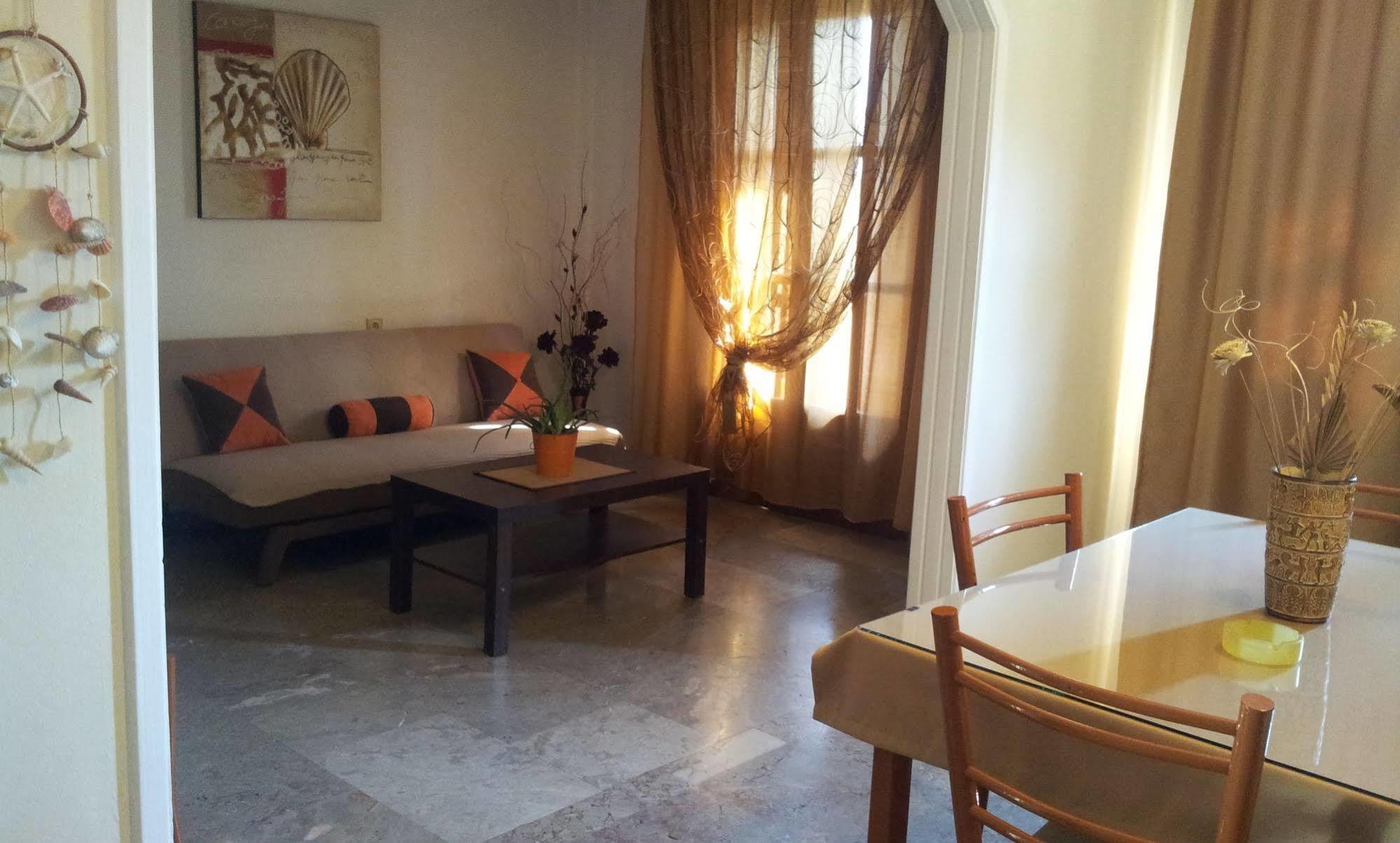 Nicolas & 3* Agia Marina (Crete)